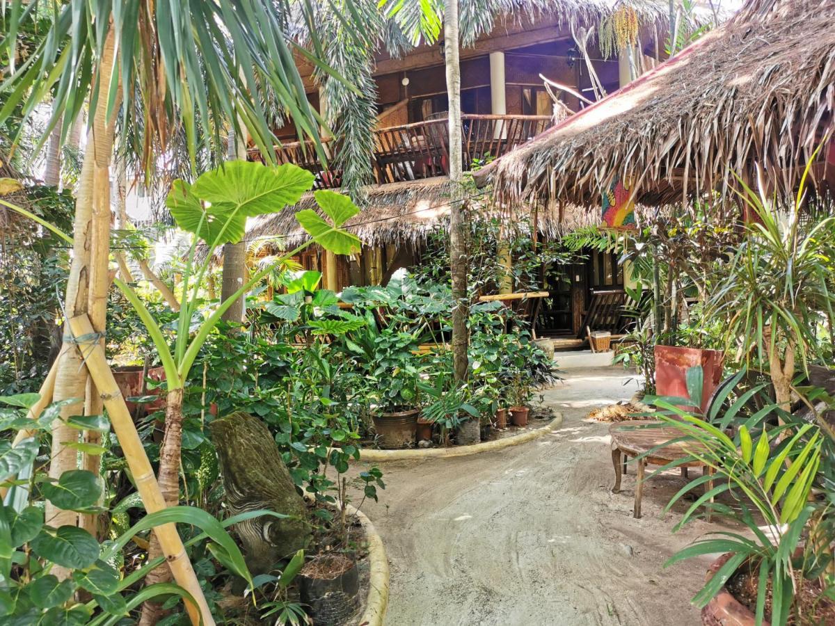 Готель Reddoorz Premium @ Nigi Nigi Nu Noos Station 2 Boracay Balabag  Екстер'єр фото